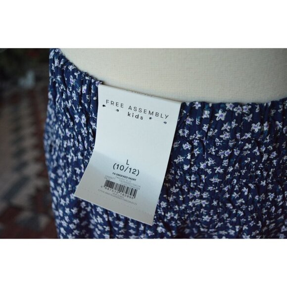 Free Assembly Navy Blue Elastic Waist White Floral Shorts Girls L (10/12) NWT - Picture 3 of 5